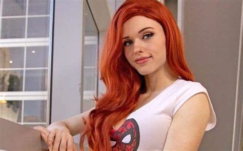 Kaitlyn Siragusa: Bio, Cosplayer, Model & Plastic Surgery